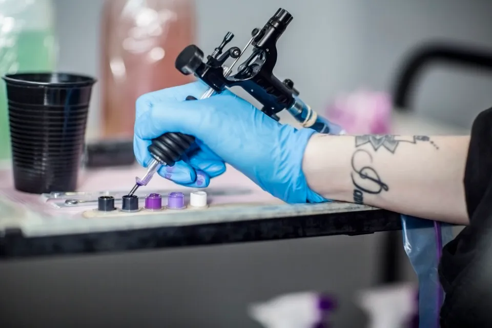 Double Dyed Coke Piercing: A Symbol of Rebellion, Identity, and Artistic Alchemy